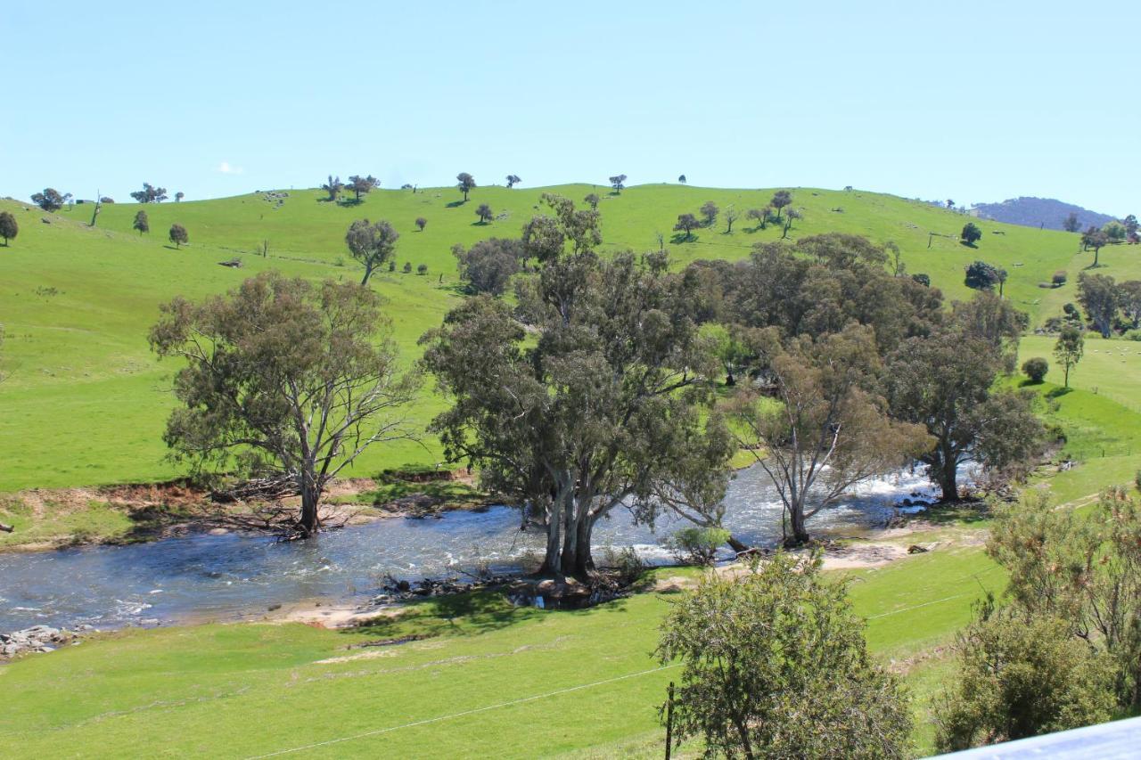 Elm Cottage Tumut Exterior photo