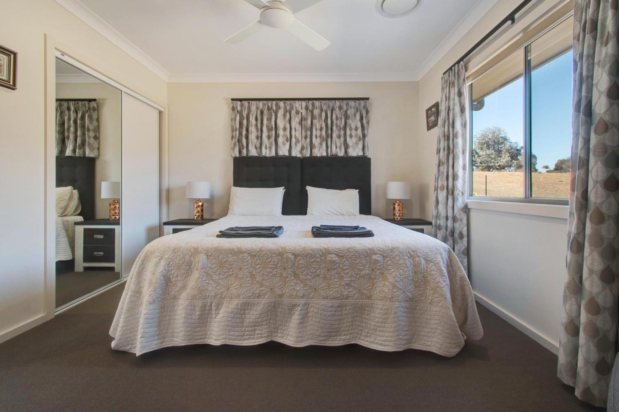 Elm Cottage Tumut Exterior photo