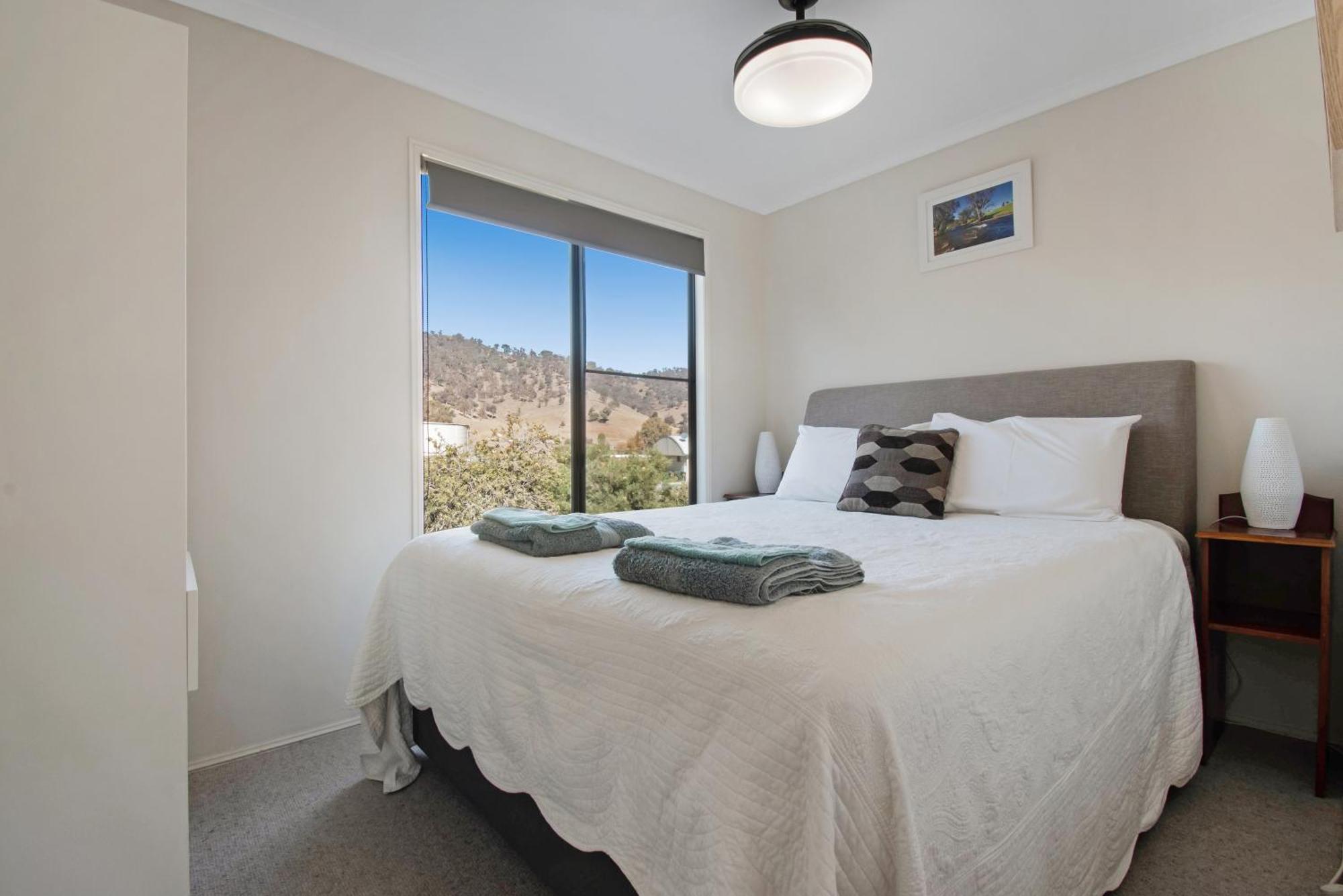 Elm Cottage Tumut Exterior photo