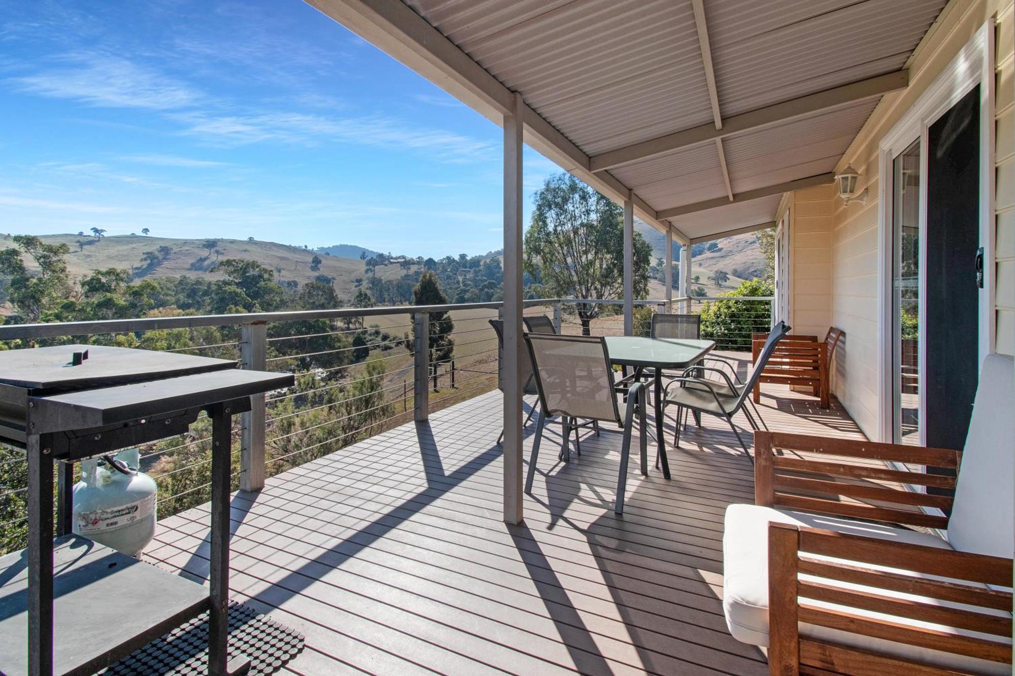 Elm Cottage Tumut Exterior photo