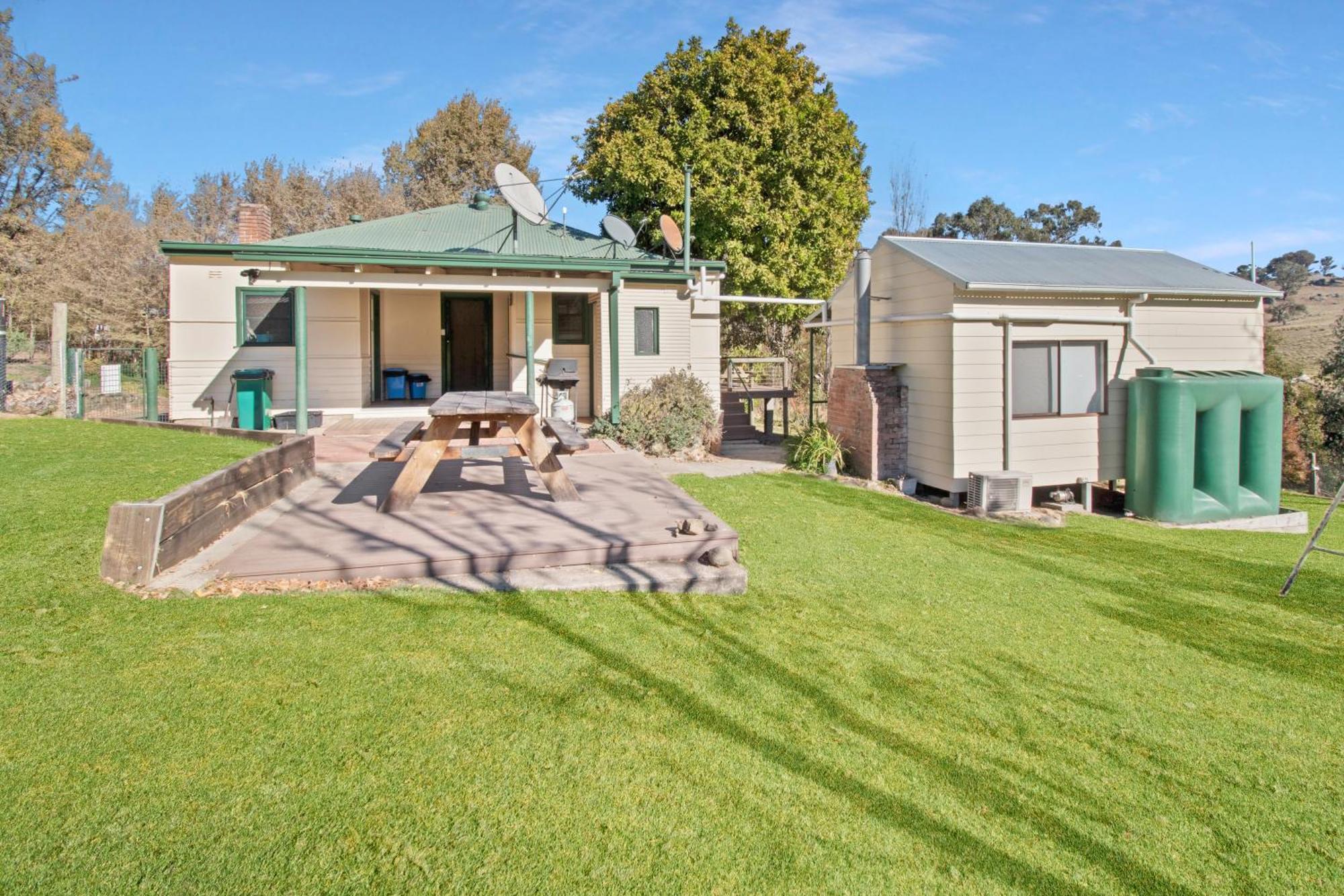 Elm Cottage Tumut Exterior photo
